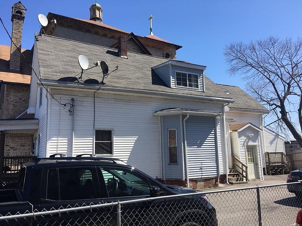 2nd image of 42 L St