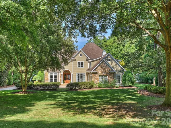 125 Falmouth Rd, Mooresville, NC 28117