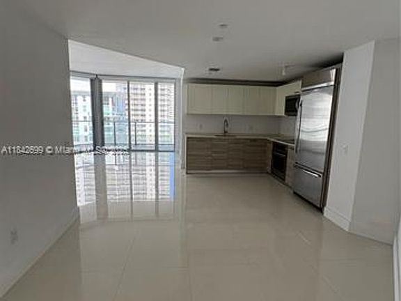 2nd image of 1300 Brickell Bay Dr APT 2210