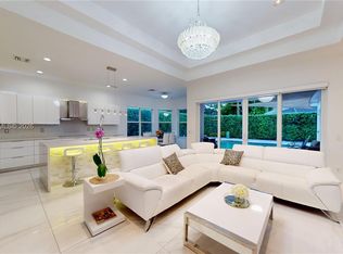 1946 Harbor View Cir, Weston, FL 33327