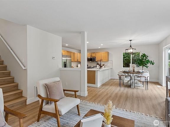 3rd image of 9237 NE 173rd Place