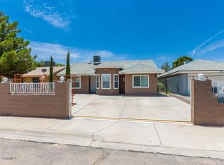 5825 Ridge Dr, Santa Teresa, NM 88008