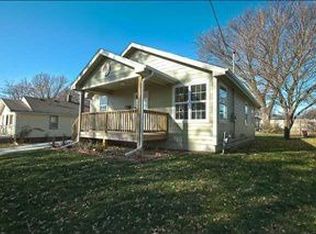 1317 Lewis Ave, Des Moines, IA 50315
