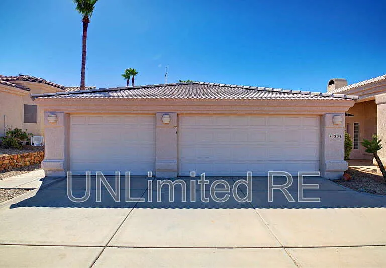 304 Acoma Blvd S — Photo 20