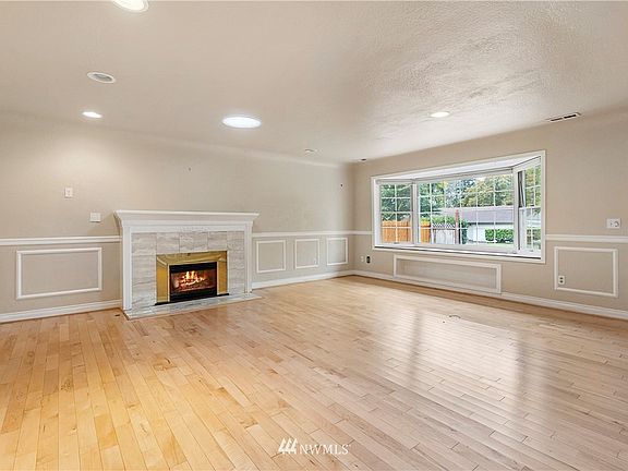 4th image of 9635 Dekoven Dr SW