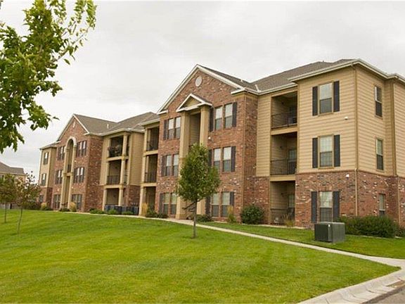 2nd image of 509 Stone Dr
