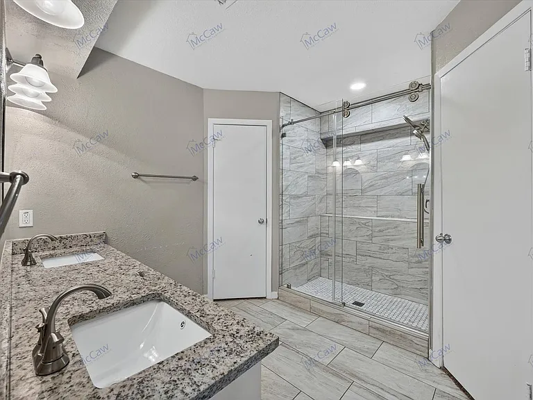 5708 Stone Dr — Photo 16
