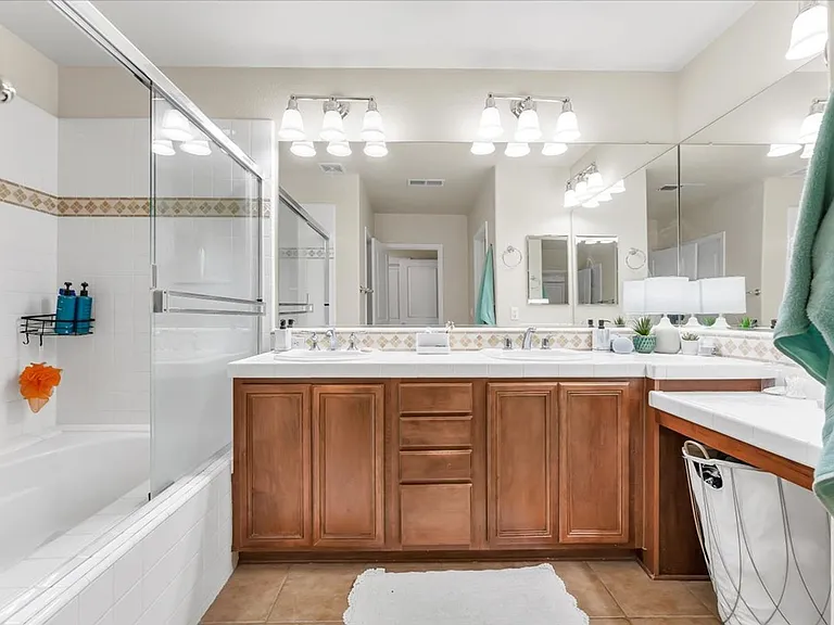7604 Stone Bluff Way — Photo 23
