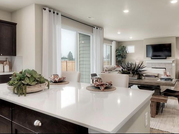 4th image of 3103 14th Avenue Ct NW