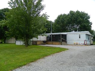 990 County Road 25 N, Wayne City, IL 62895