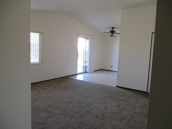4th image of 1835 Gem St