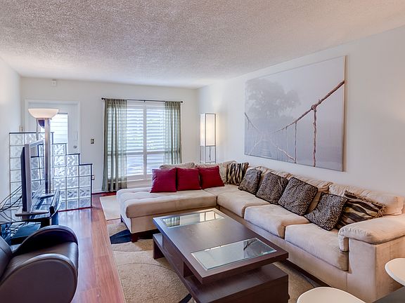 4th image of 1125 NW 30th Ct APT 6