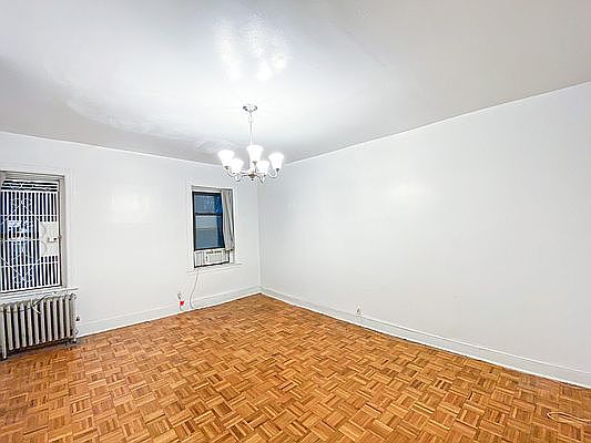 1st image of 325 W 4th St APT 2F