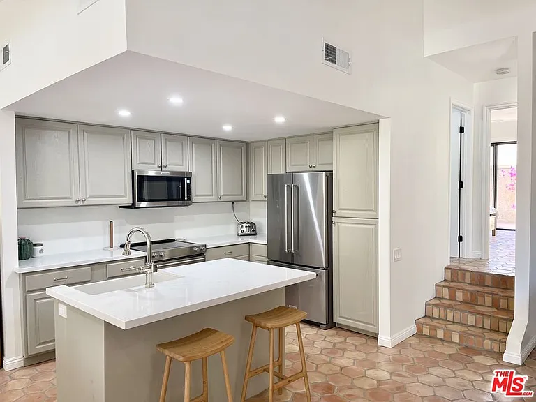 73441 Foxtail Ln — Photo 6
