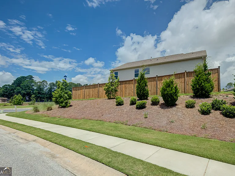 2000 Carolyn Dixon Way — Photo 54