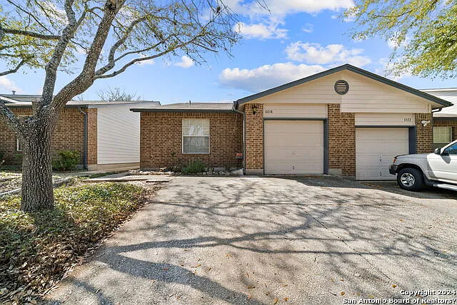 2 bed, 2.0 bath, 1238 sqft, $1,550 — Photo 1