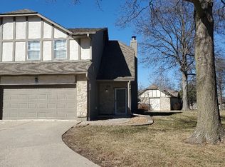 1111 NW Porter Ct, Blue Springs, MO 64015