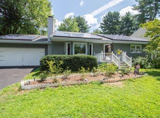 41 Senator St, Springfield, MA 01129