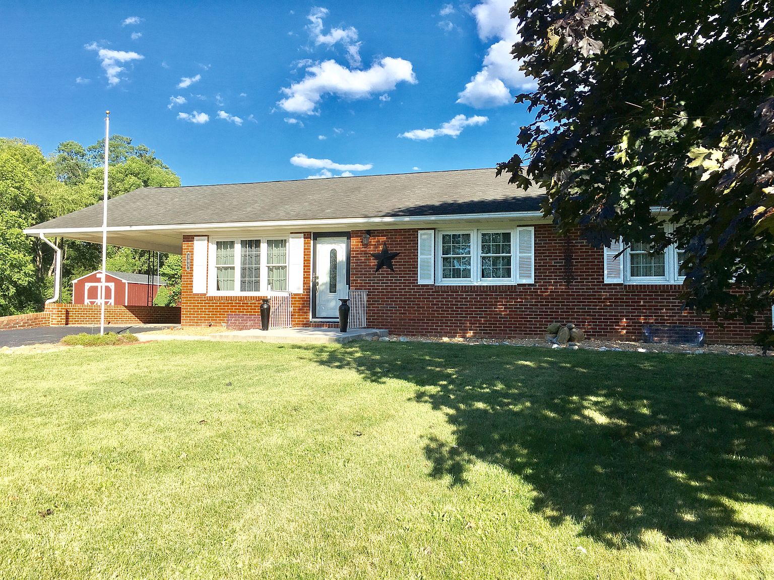 305 Dawn Ave, Woodstock, VA 22664 Zillow