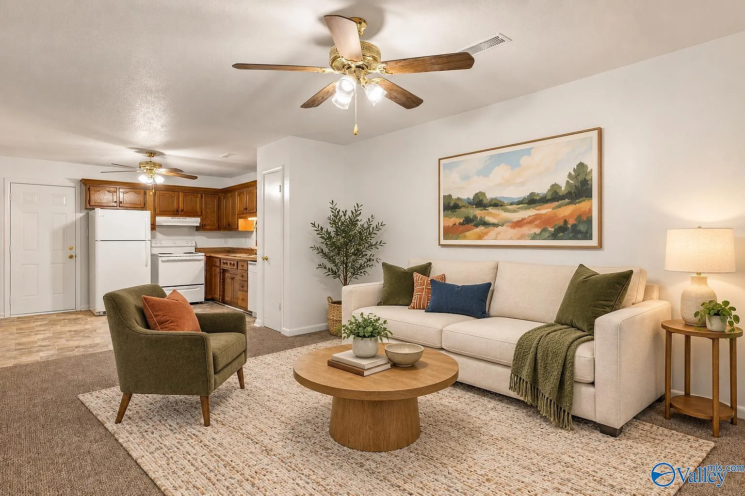 2 bed, 1.0 bath, 875 sqft, $975 — Photo 1