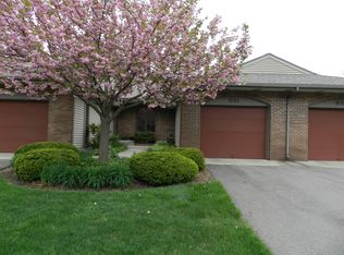 631 Spring Lane Dr, Holland, MI 49423