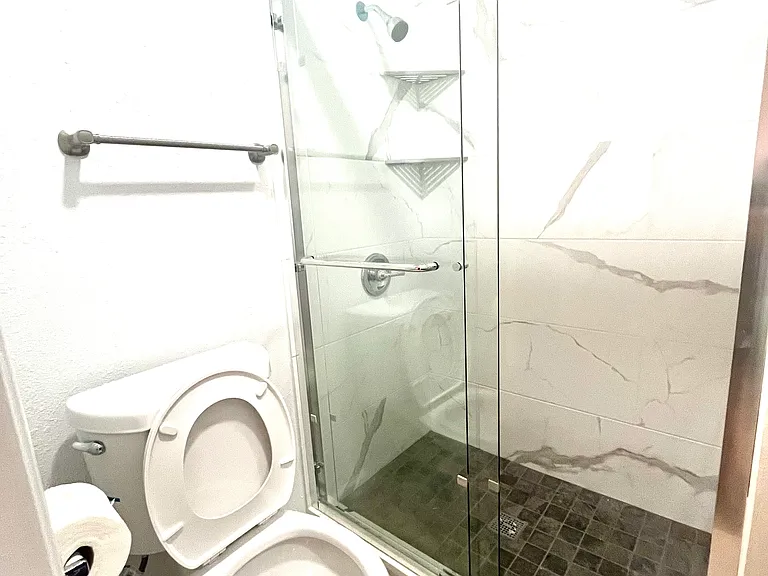 5217 Potrero Ave #2 — Photo 8