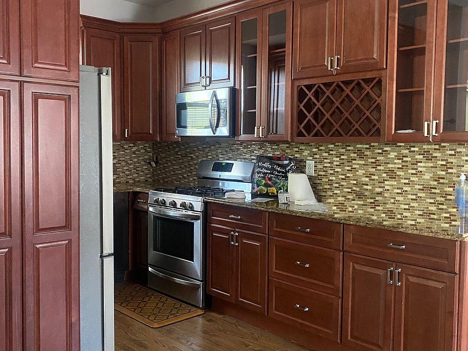 1st image of 92 Kimball Ave Floor 2
