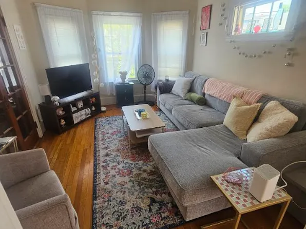 34 Sunset Rd #2, Somerville, MA 02144