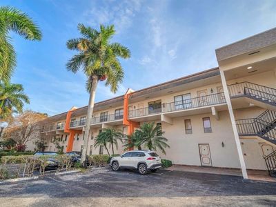 1100 Crystal Lake Dr #205, Pompano Beach, FL, 33064
