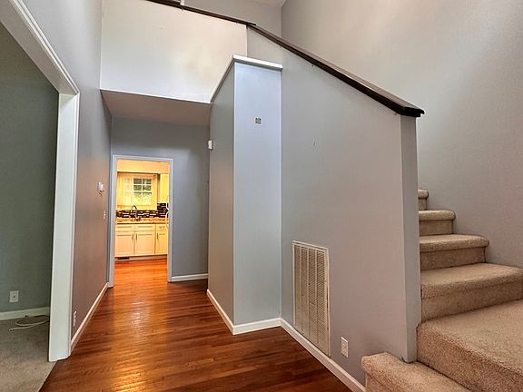 3rd image of 305 Kenway St