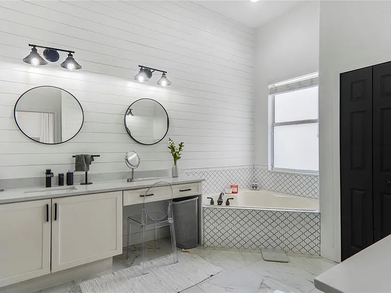 2884 Majestic Isle Dr — Photo 19