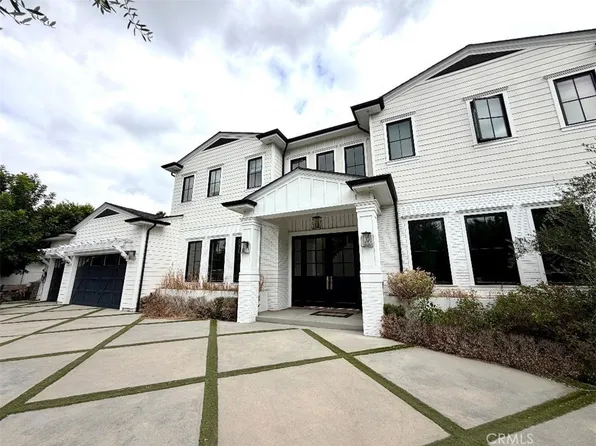 17405 Cumpston St, Encino, CA 91316