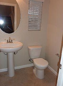 4th image of 1060 Landmark Cir