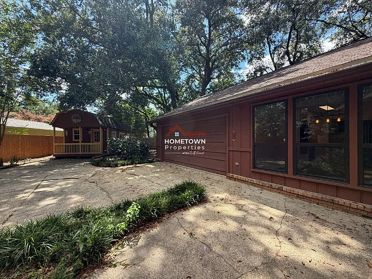 7707 Beechwood Dr — Photo 29