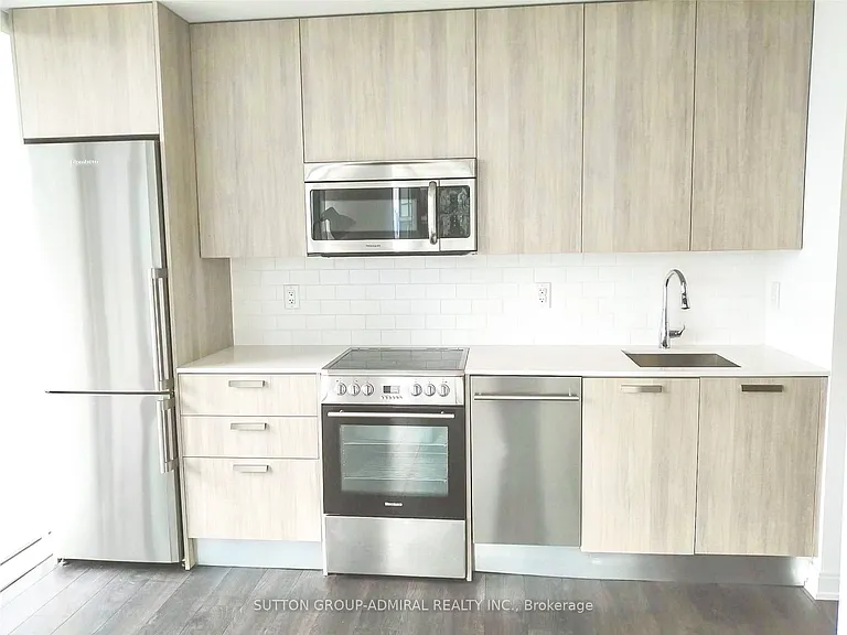 42 Charles St E #2204 — Photo 5