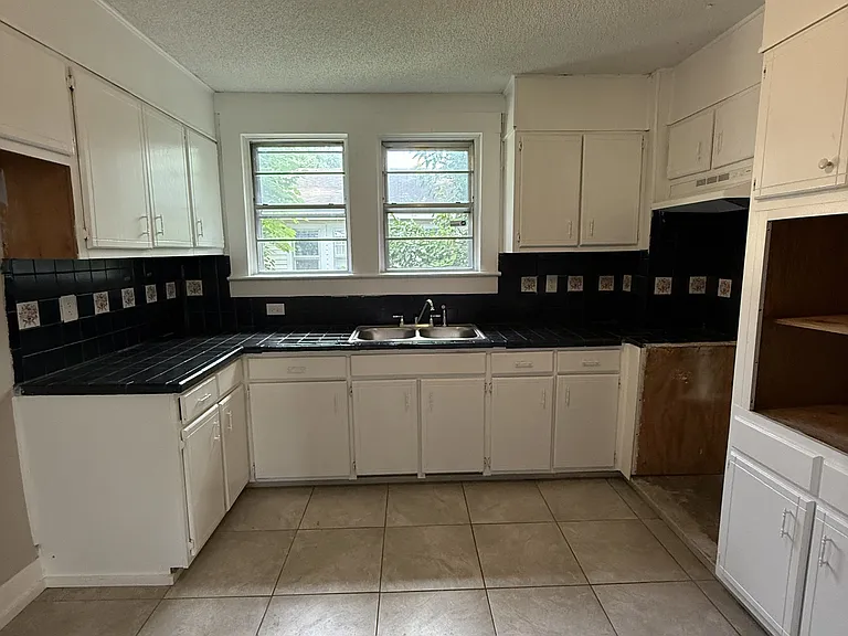 5509 Court P — Photo 11