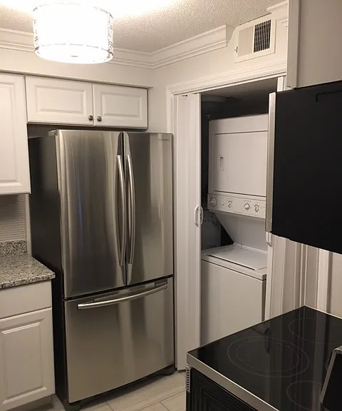 2325 Elliston Pl #110 — Photo 5