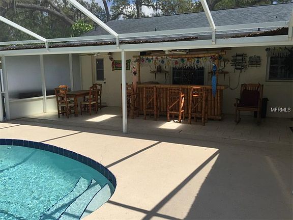 5th image of 105 Doe Ct