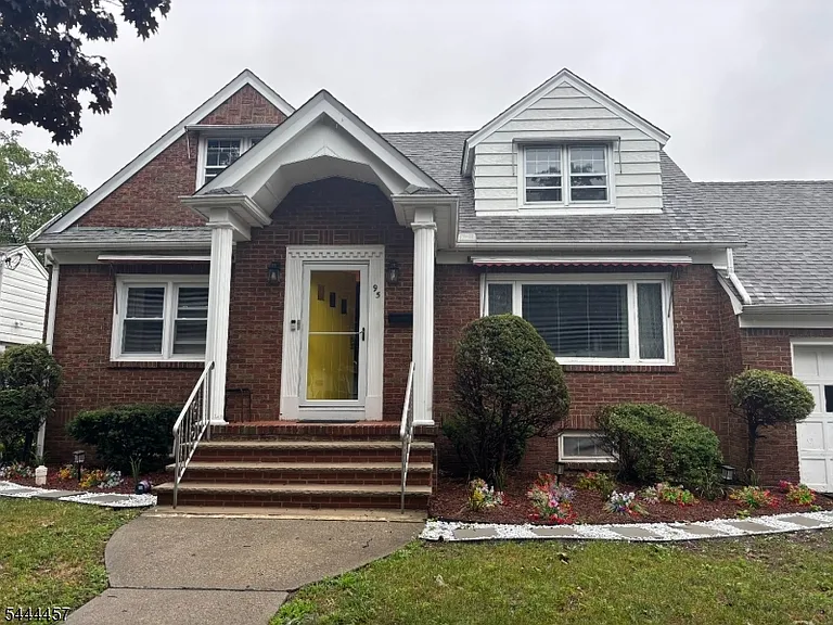 95 Alfred St — Photo 1