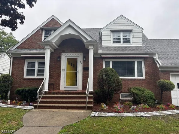 95 Alfred St, Clifton, NJ 07013