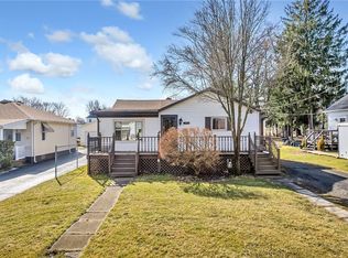 1713 Hart St, New Castle, PA 16101