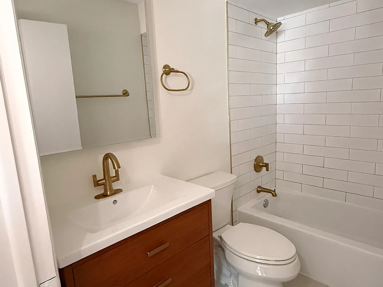 1 bed, $1,200 — Photo 4