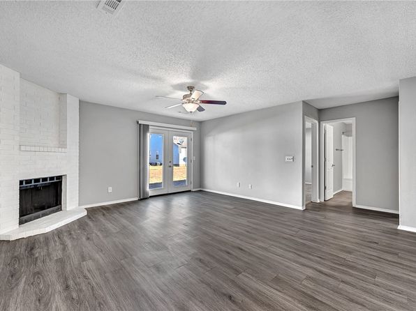 fayetteville-arkansas-448578802 picture