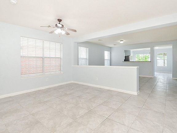 4th image of 9503 Eaglewood Spring Dr