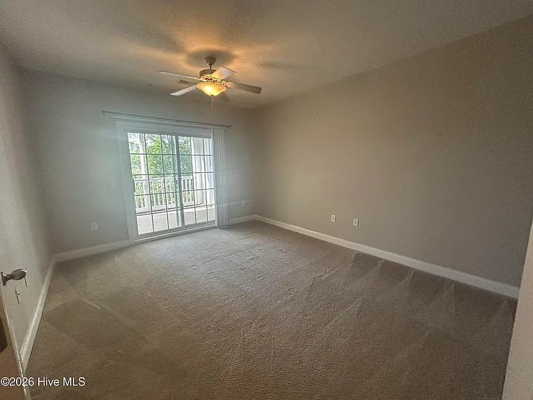 300 Gateway Dr #325 — Photo 11