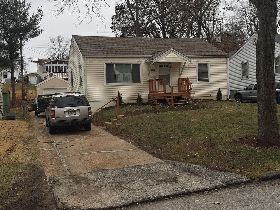 2nd image of 9834 Eastbrook Dr