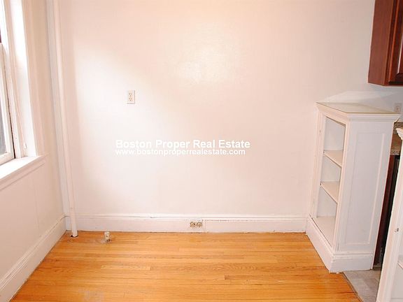 6 Marlborough #1B Boston - Back Bay Unit Photo 4