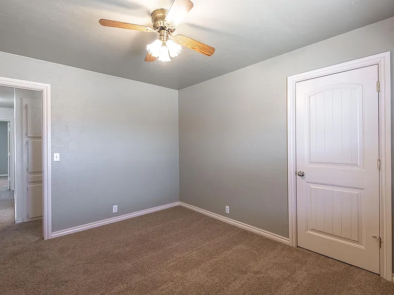 1321 Kelly Park Rd — Photo 25