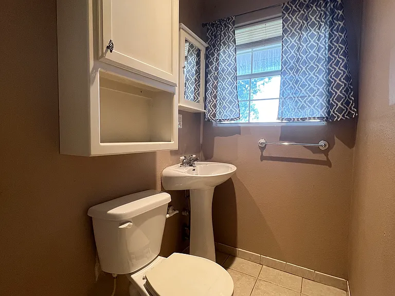 850 N Harbin Dr — Photo 7