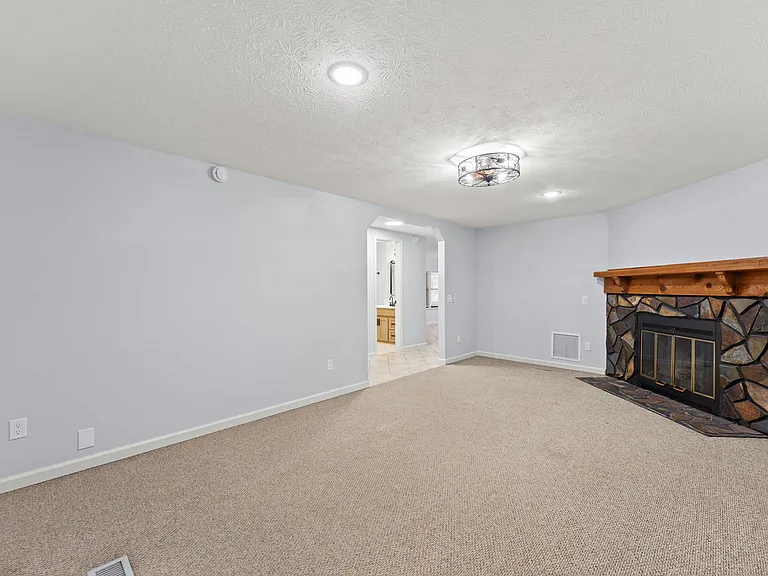 7002 Garden St — Photo 28
